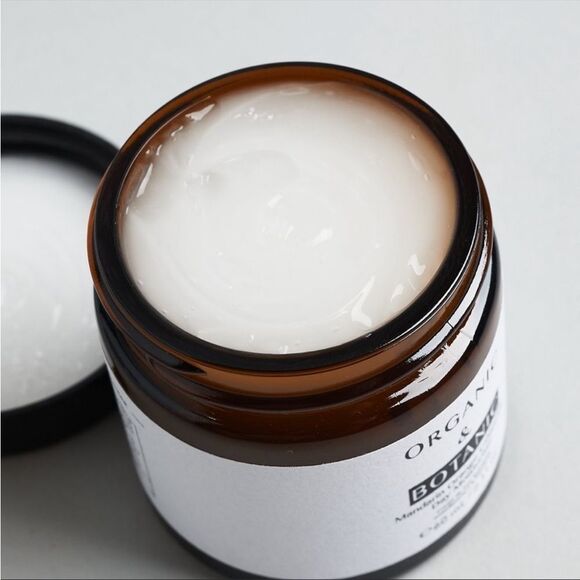 Dr Botanicals Organic & Botanic Mandarin Orange
Enhancing Day Moisturizer - Picture 3 of 16